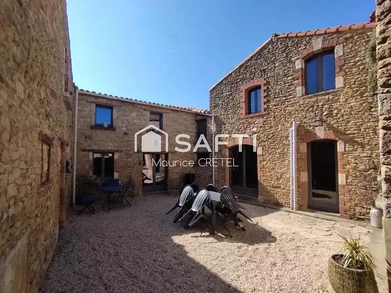 Maison, 218 m²