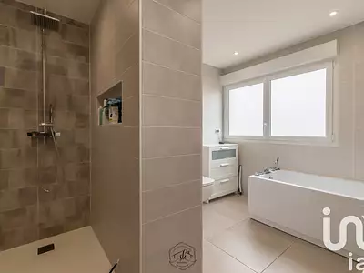 Maison, 121 m²