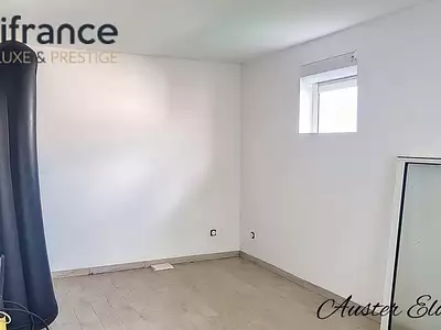 Maison, 250 m²