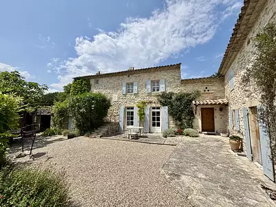 Maison, 261 m²
