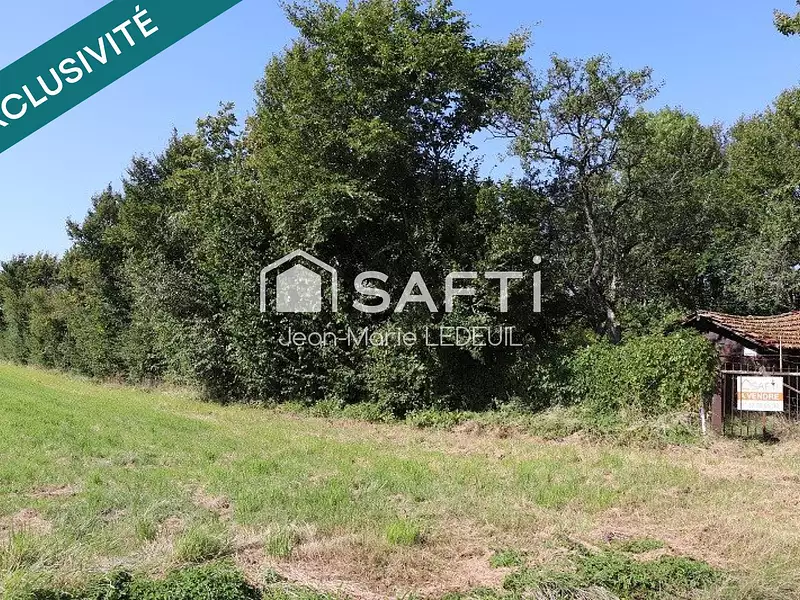 Terrain, 3 010 m²
