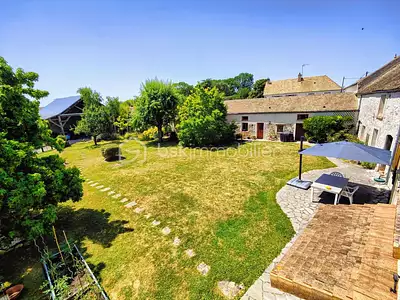 Maison, 296 m²