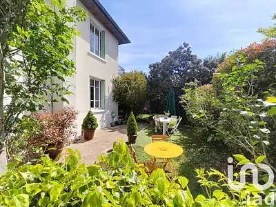 Maison, 243 m²