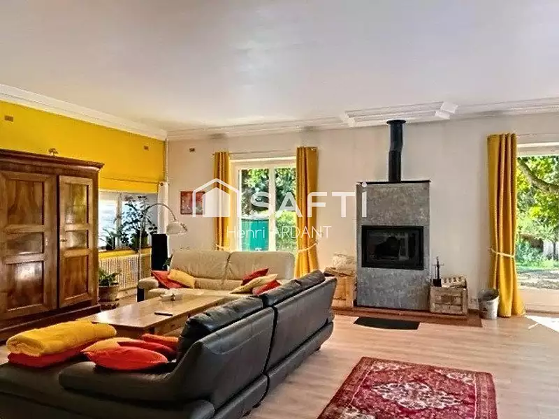 Maison, 258 m²