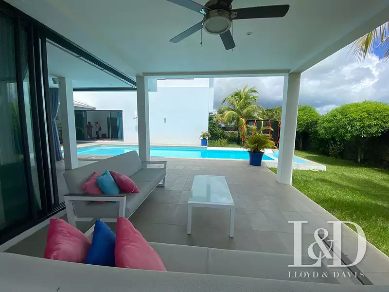 Maison, 420 m²