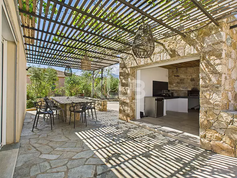 Maison, 167 m²