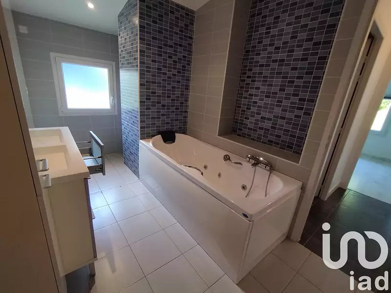 Maison, 170 m²