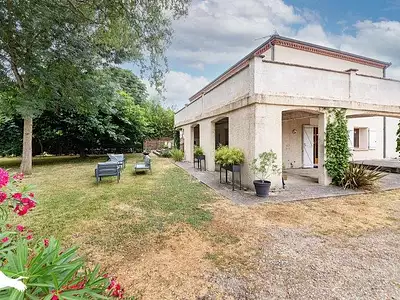 Maison, 235 m²