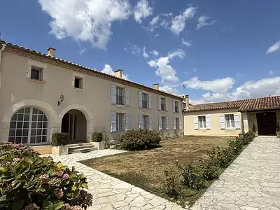 Maison, 782 m²