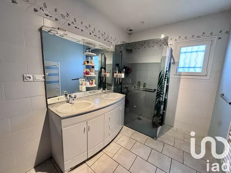 Maison, 200 m²