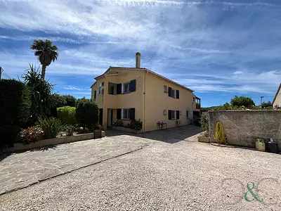 Maison, 275 m²