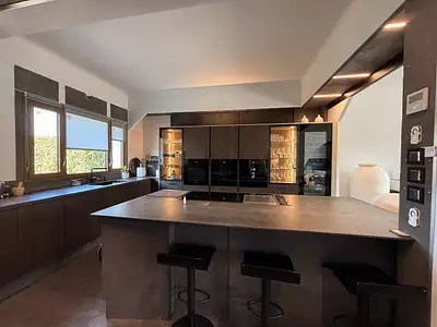 Maison, 240 m²