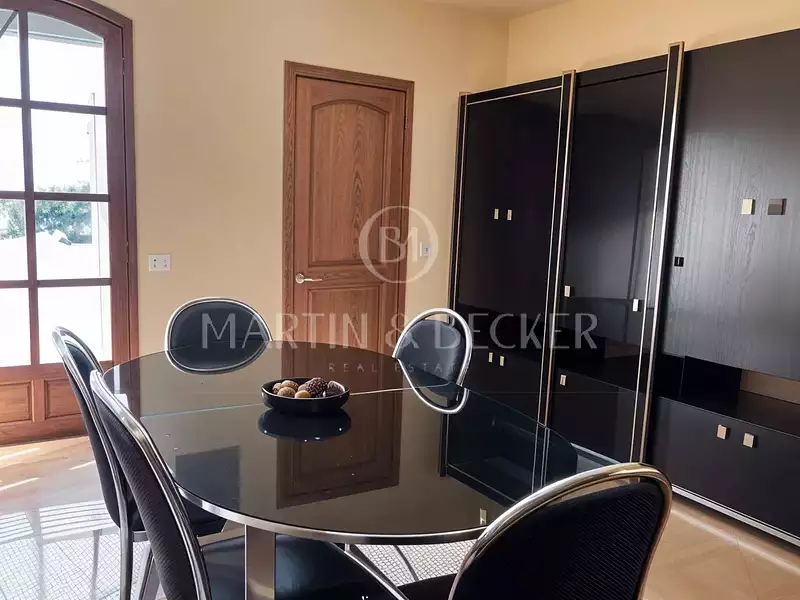 Maison, 246 m²