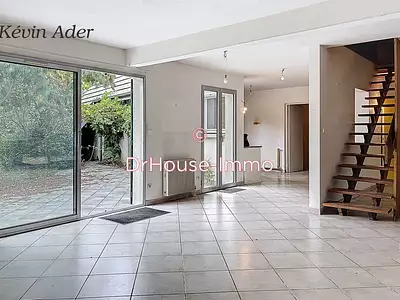 Maison, 230 m²