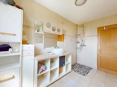 Maison, 165 m²