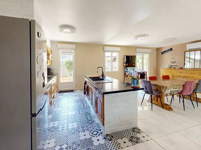 Maison, 174 m²