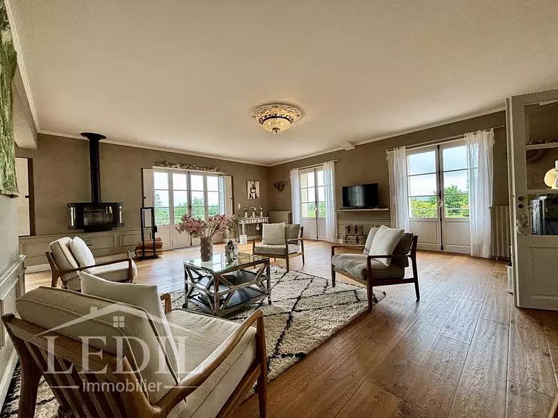 Maison, 300 m²