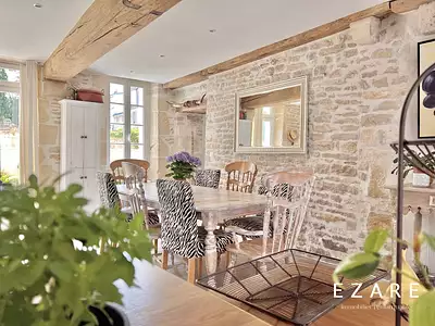 Maison, 218,92 m²