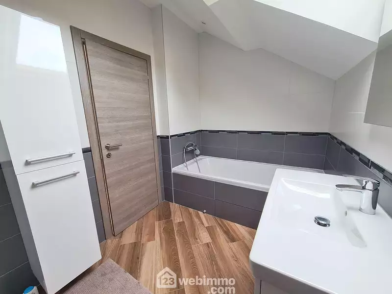 Maison, 309 m²