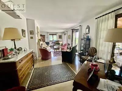 Maison, 305 m²