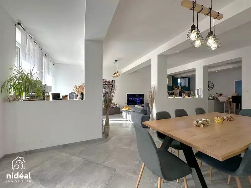 Maison, 148 m²