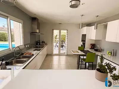 Maison, 169 m²
