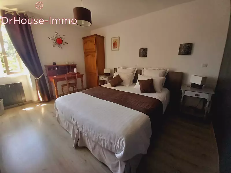 Maison, 330 m²