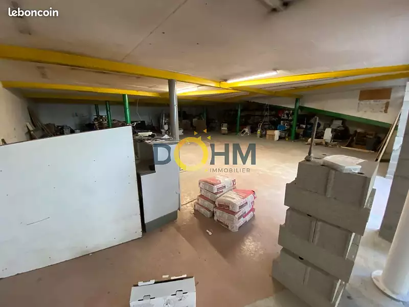 Divers, 850 m²