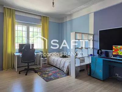 Maison, 235 m²