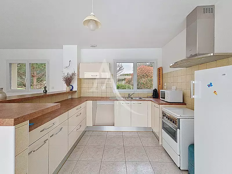 Maison, 310 m²