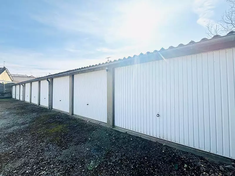 Parking, 12 m²