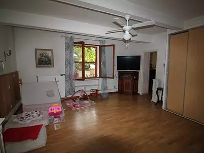 Maison, 228,6 m²