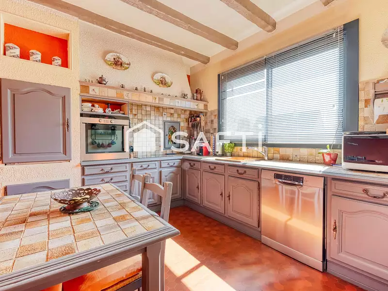 Maison, 192 m²