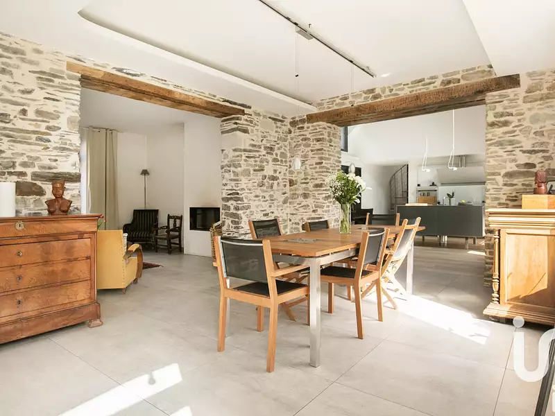 Maison, 247 m²
