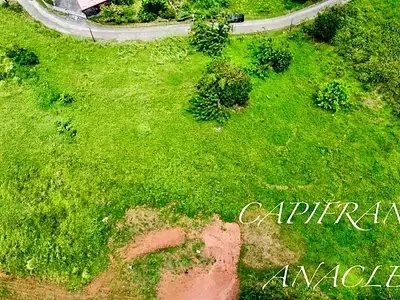 Terrain, 437 m²