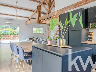 Maison, 210 m²