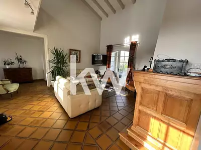Maison, 163 m²
