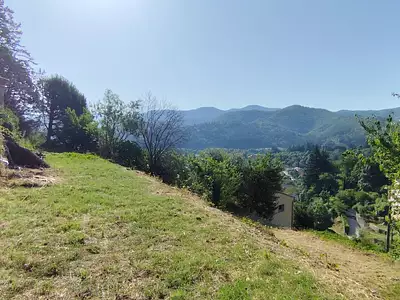 Terrain, 2 050 m²