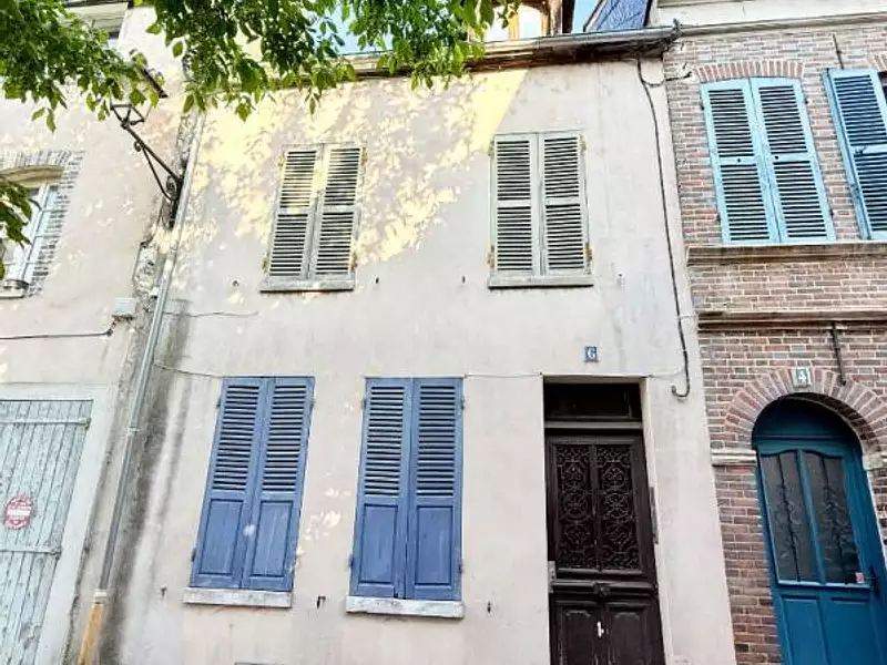 Immeuble, 105 m²