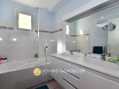 Maison, 193 m²