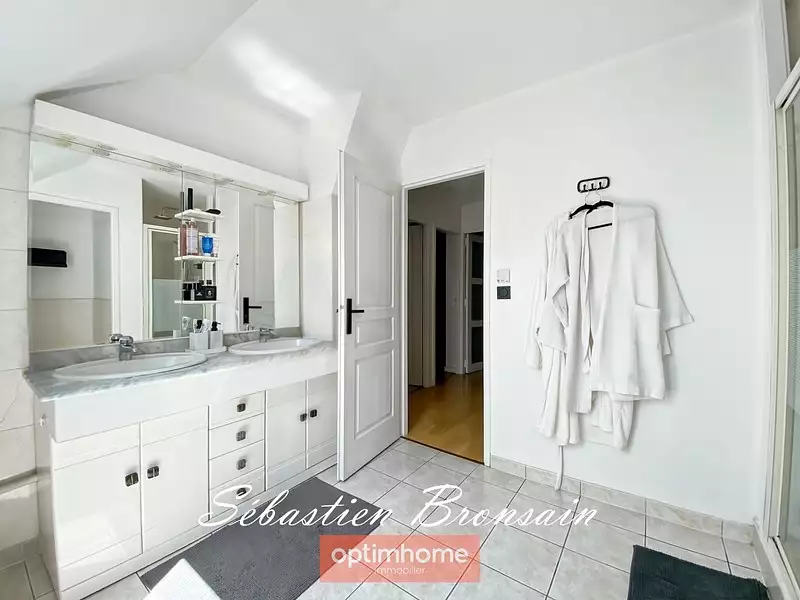 Maison, 155 m²