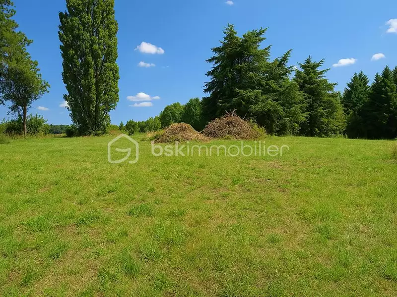 Terrain, 850 m²