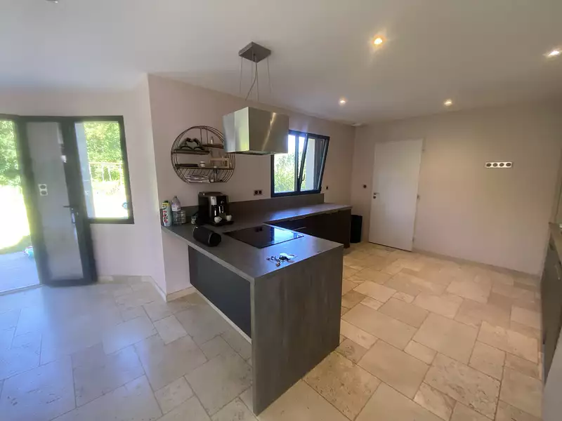 Maison, 167 m²