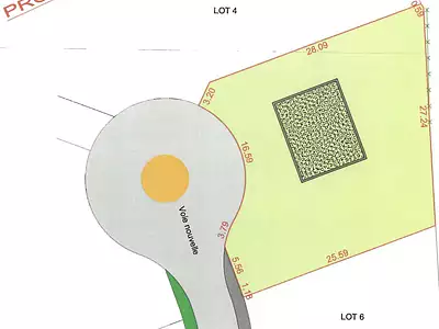 Terrain, 703 m²
