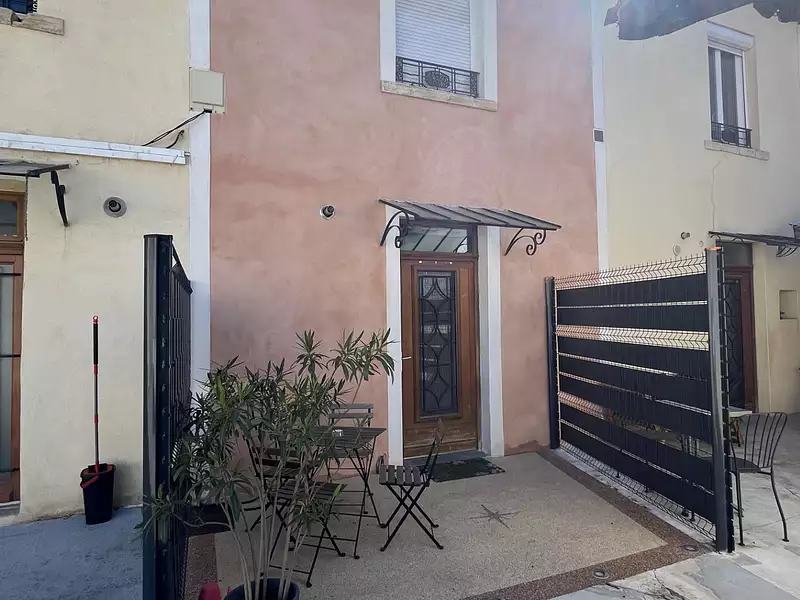 Maison, 77 m²