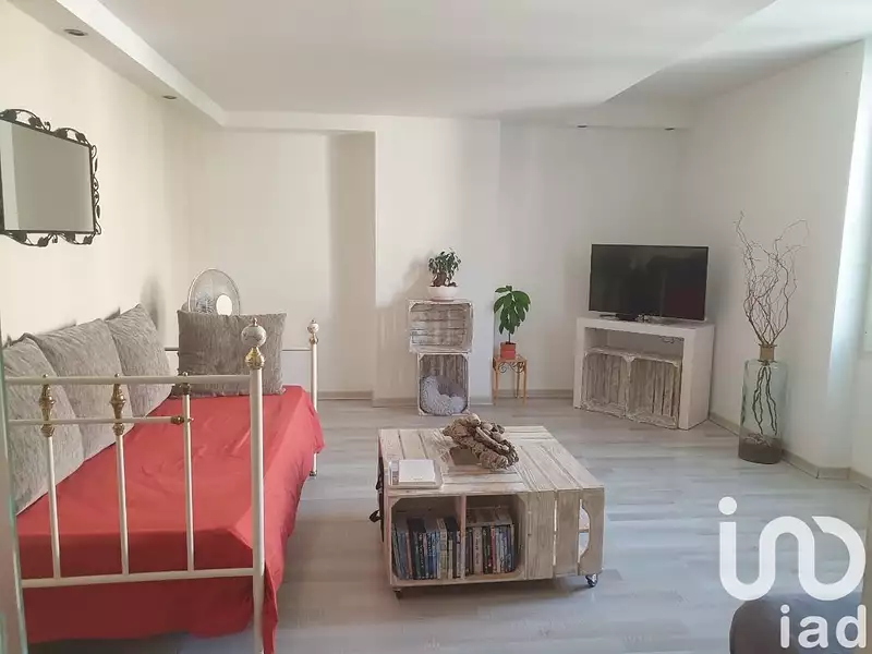 Immeuble, 374 m²