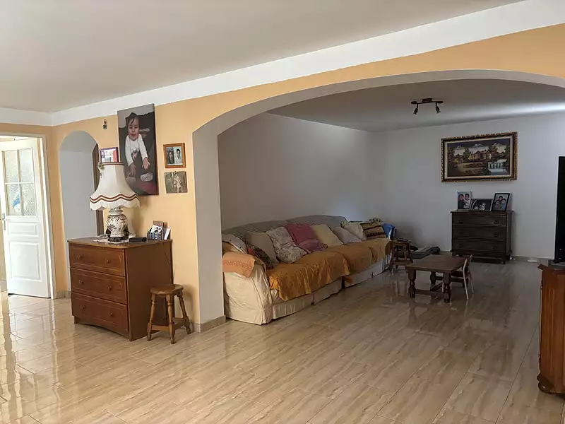 Maison, 230 m²
