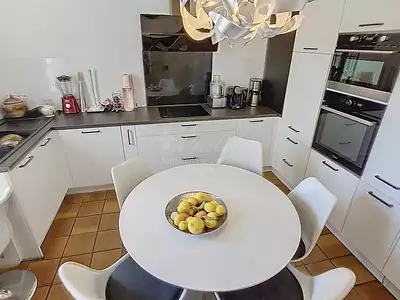 Maison, 300 m²
