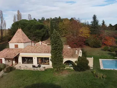 Maison, 240 m²