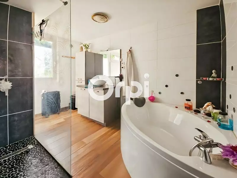 Maison, 95 m²